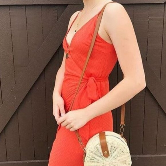 Coral Spring /Summer Derss - Picture 2 of 3